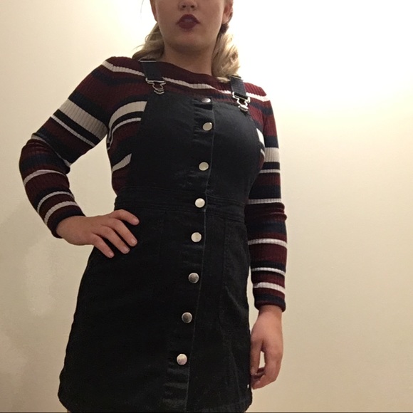 Black button up overalls skirt - Picture 2 of 4